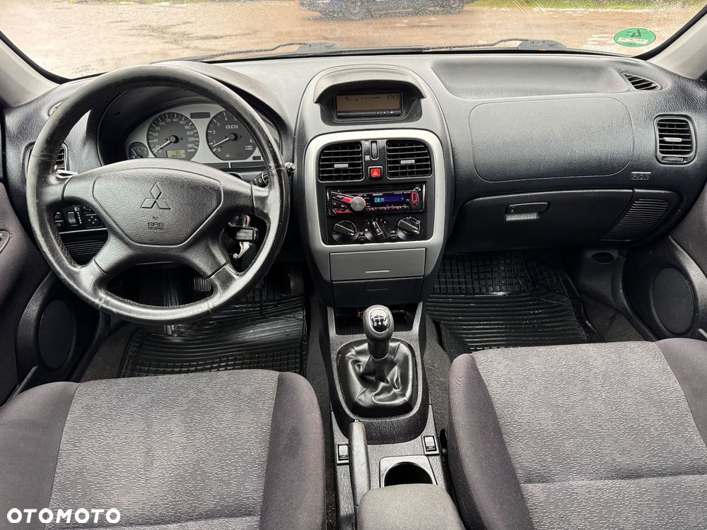 Mitsubishi Carisma 1800 GDI LS - 12