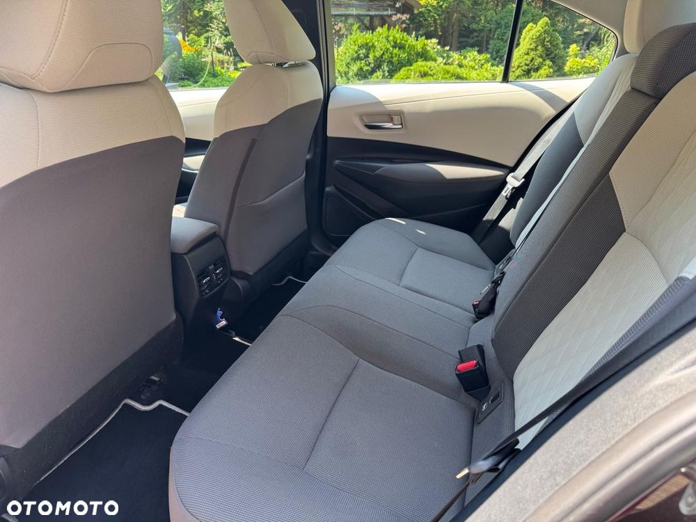 Toyota Corolla 1.8 Hybrid Comfort - 9