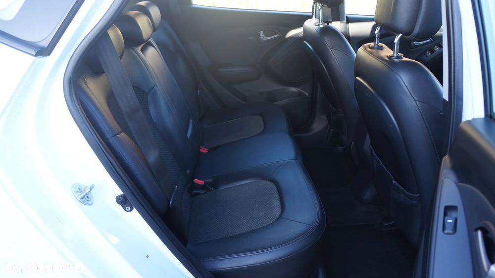 Hyundai ix35 1.7 CRDi Comfort 2WD - 12