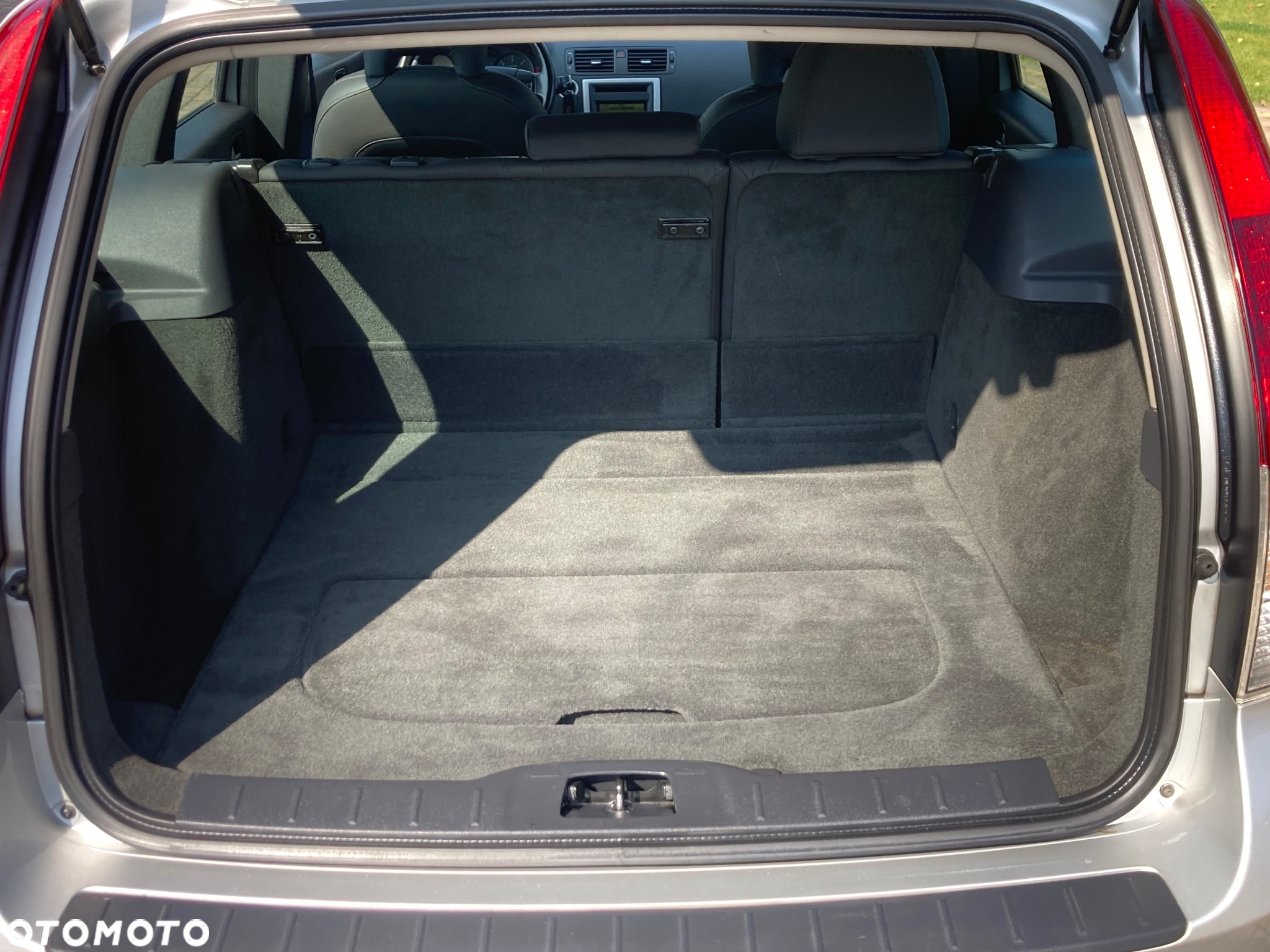 Volvo V50 1.6D DPF DRIVe - 13