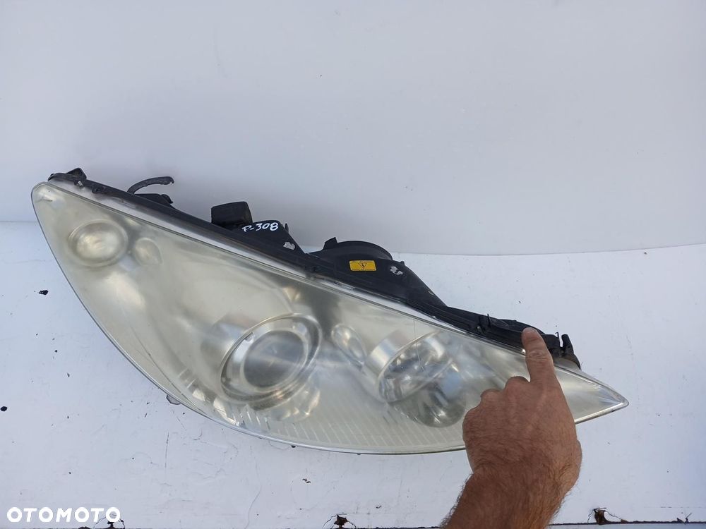 REFLEKTOR LAMPA PRZÓD PRZEDNI PRAWY XENON PEUGEOT 308 T7 - 3