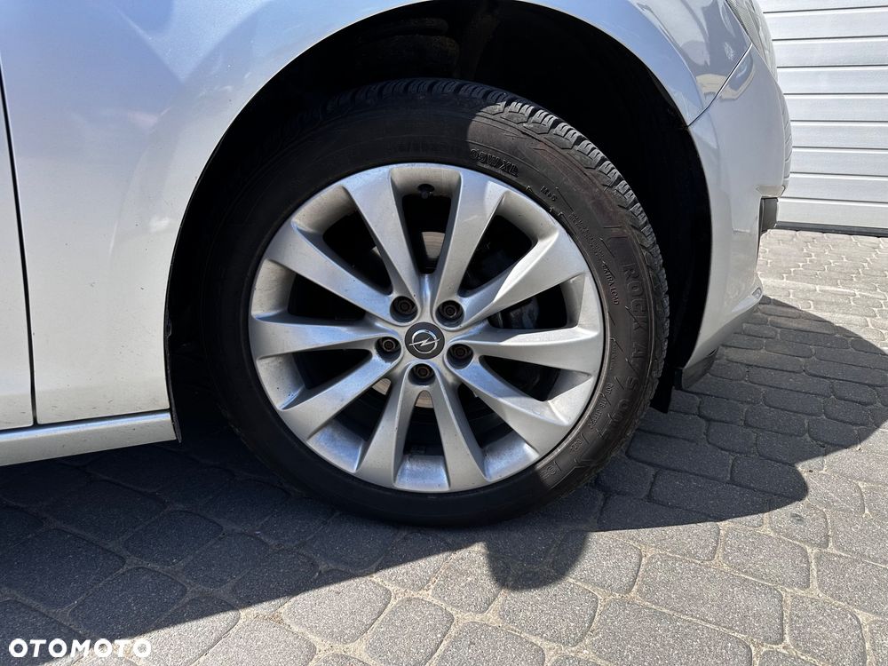 Opel Astra 1.4 ecoFLEX - 4