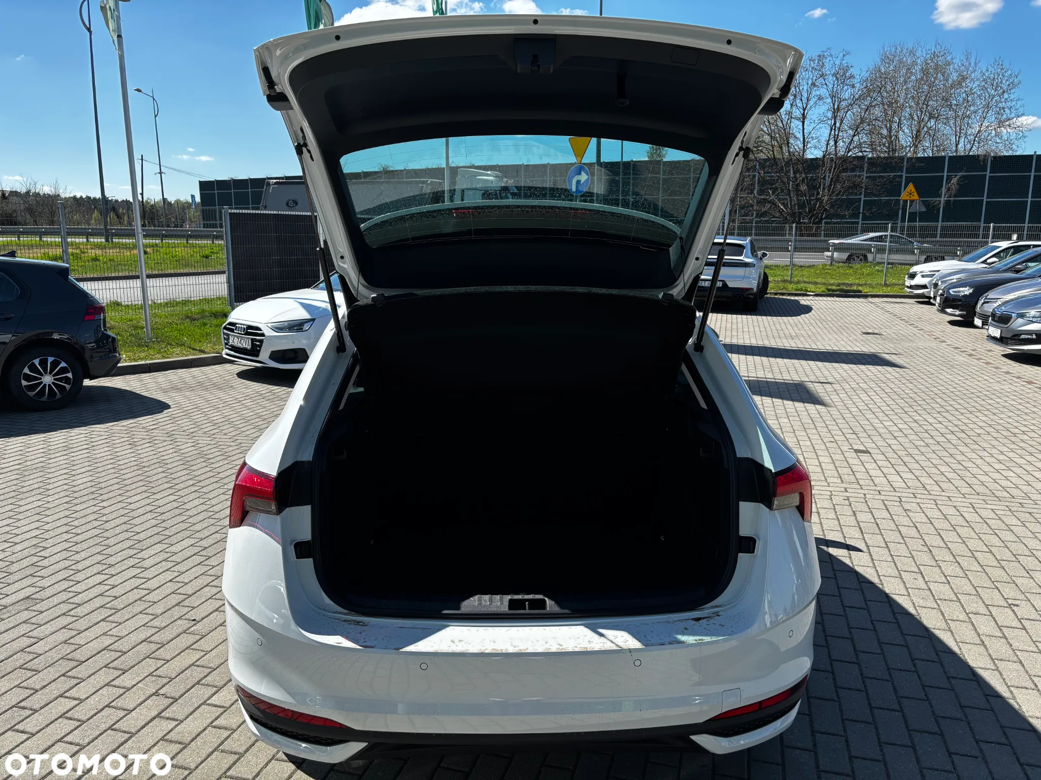 Skoda Scala 1.5 TSI Selection DSG - 16