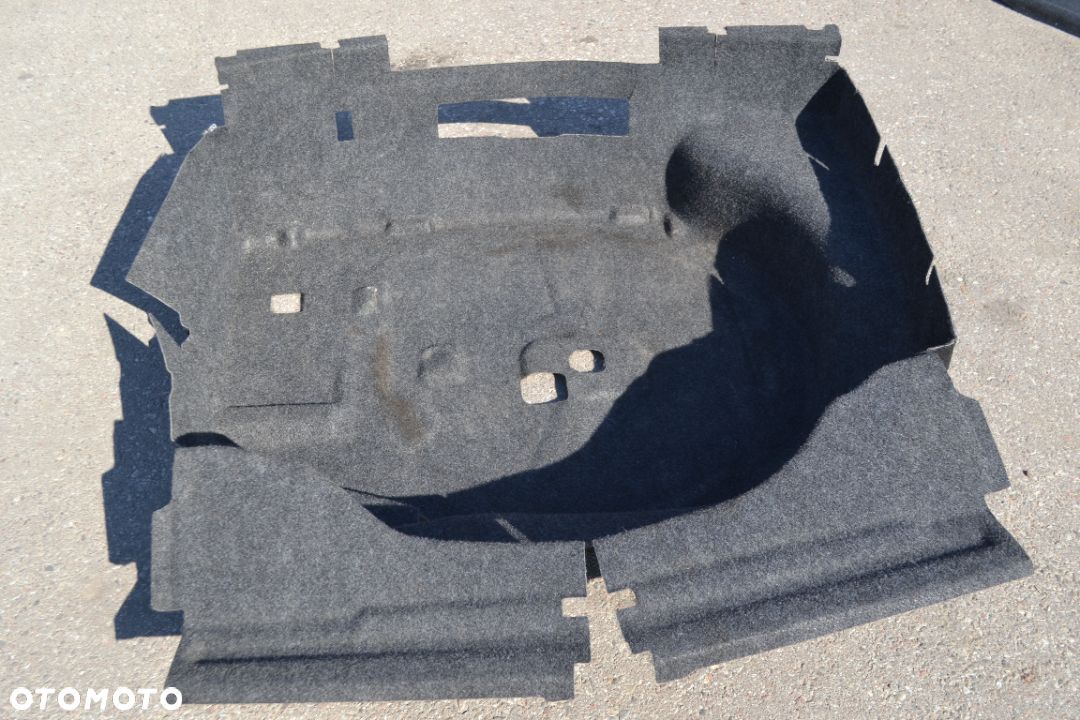 MERCEDES W212 KOMBI DYWAN WNĘKI KOŁA ZAPASOWEGO 2126840706 - 1