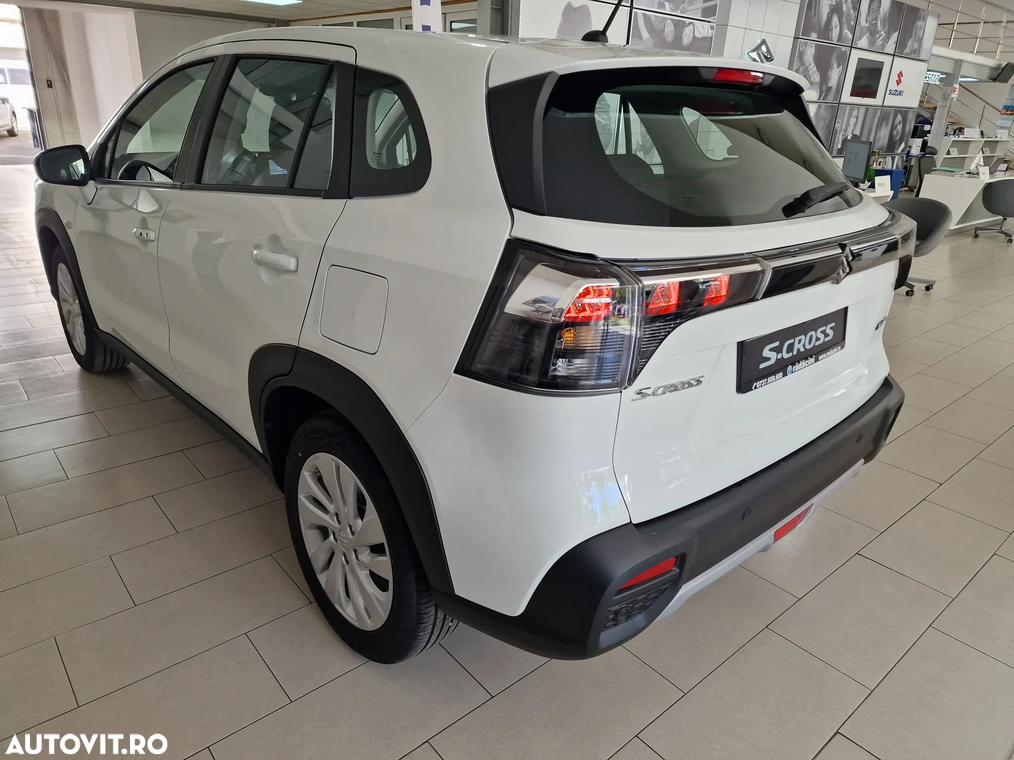Suzuki SX4 S-Cross 1.4 Boosterjet MHEV Cool - 4
