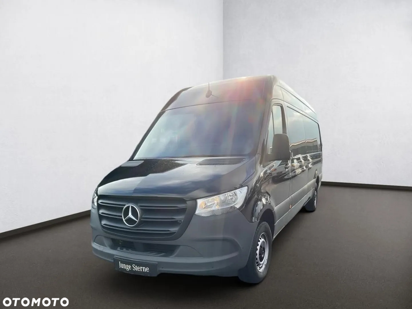 Mercedes-Benz Sprinter - 15