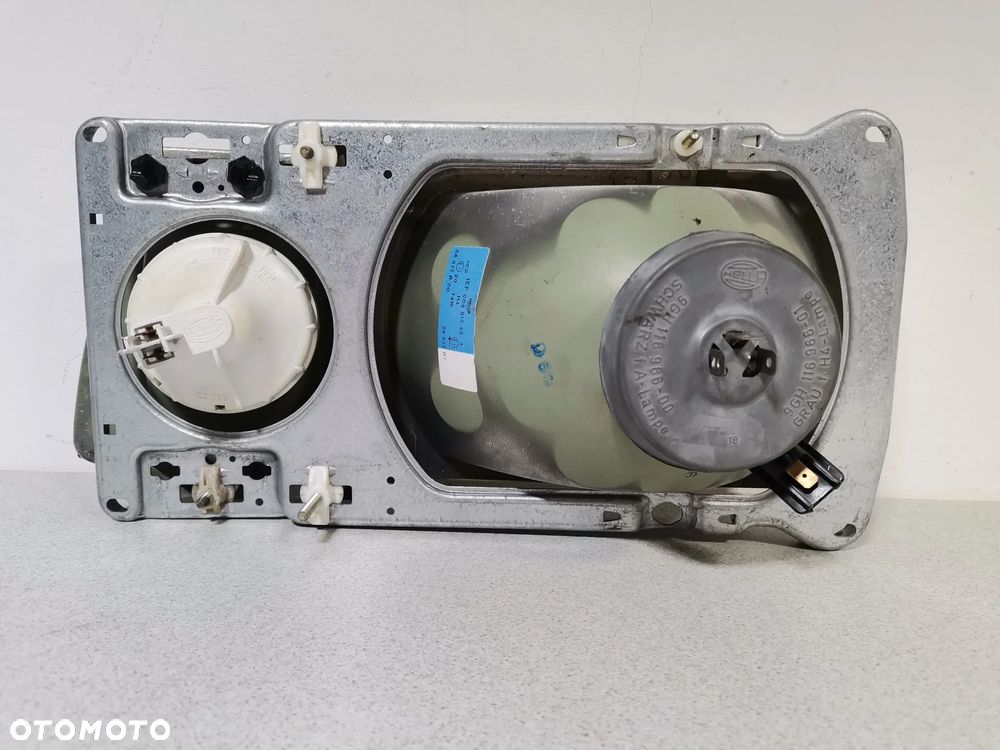 Lampa Reflektor Prawy VOLKSWAGEN PASSAT B2 80-88 HELLA Oryginał - 7