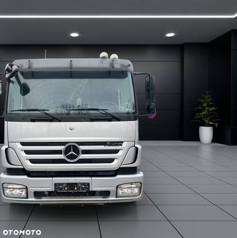 Mercedes-Benz Axor 1833 | Transport zwierząt |  | Niski przebieg 240 947 km !!!!!! – rzadko spotykany egzemplarz| Euro 5 - 4