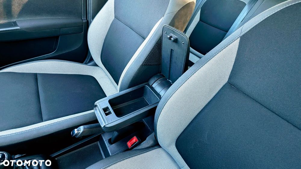 Skoda Fabia 1.0 Ambition - 28