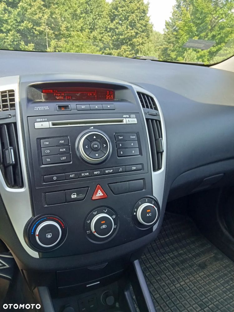 Kia Ceed 1.6 Crdi Comfort - 11