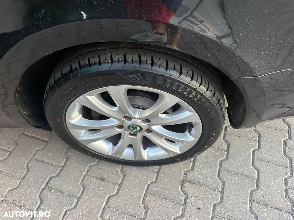 Skoda Superb 2.0 TDI Ambition - 11