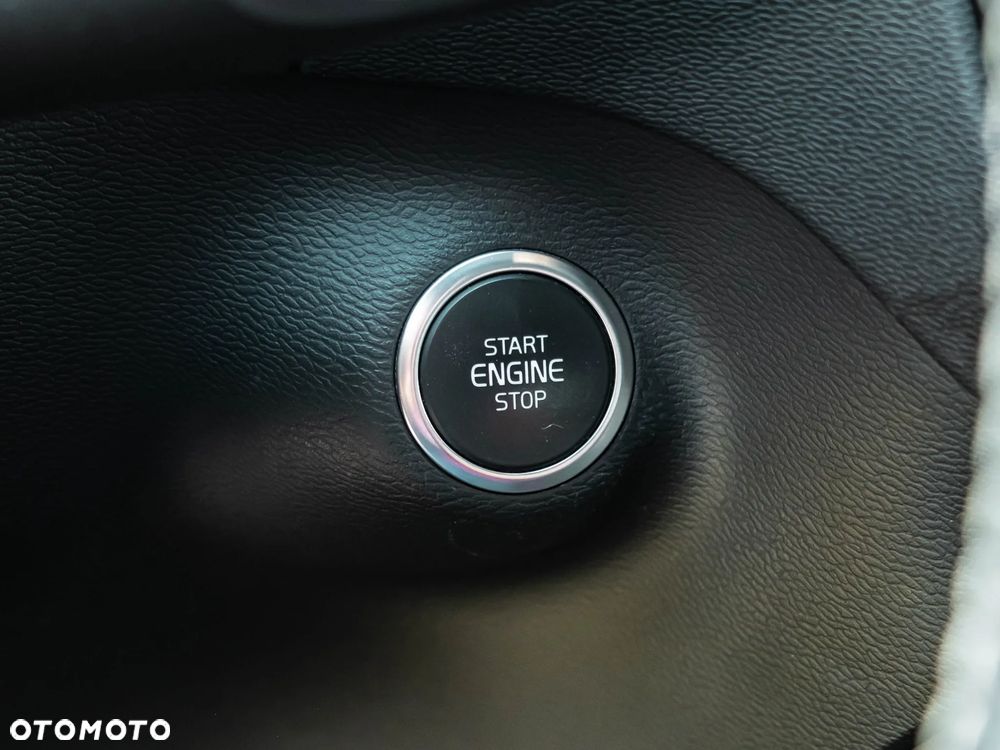 Volvo XC 40 D4 AWD R-Design - 22