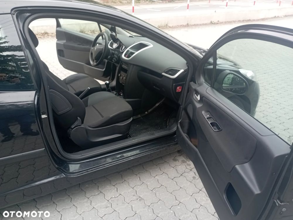 Peugeot 207 70 HDi FAP Filou - 1