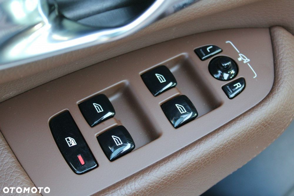 Volvo XC 90 - 17