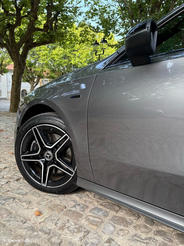 Mercedes-Benz A 250 e AMG Line - 18