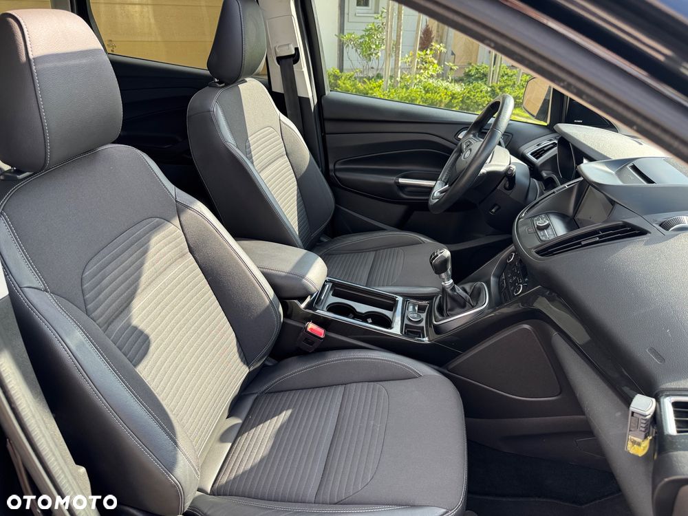 Ford Kuga 1.5 EcoBoost FWD Titanium X - 15