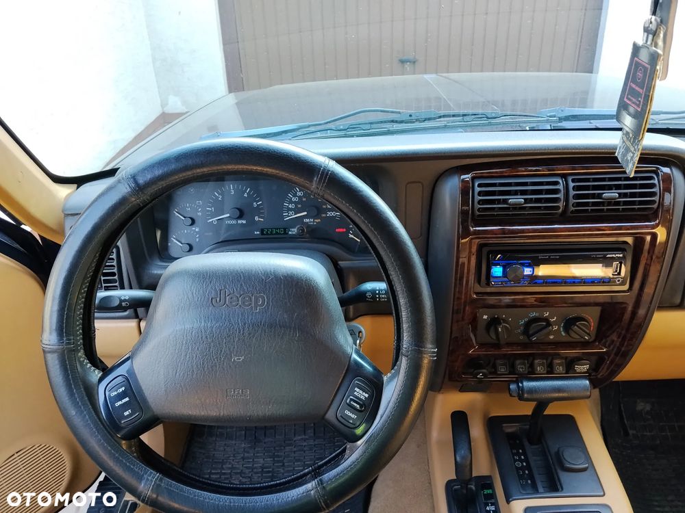 Jeep Cherokee 4.0 Limited - 20