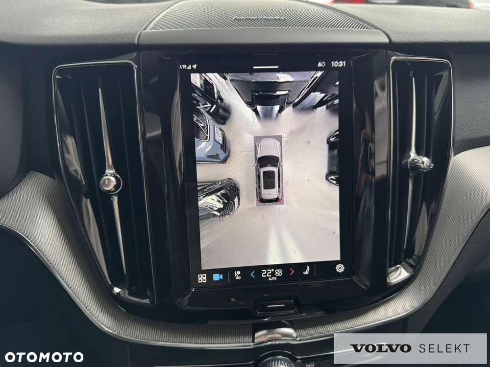 Volvo XC 60 B5 B AWD Plus Dark - 16