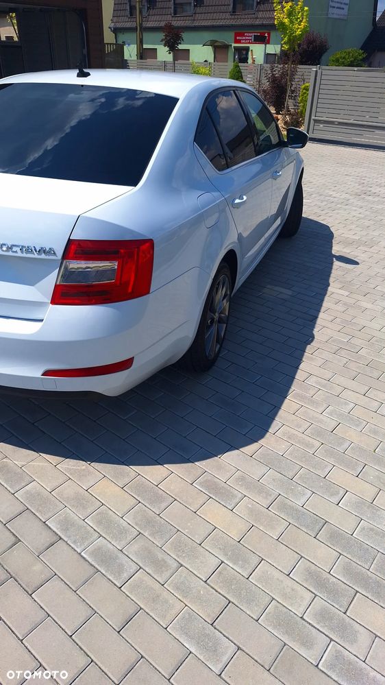 Skoda Octavia 2.0 TDI Style - 6