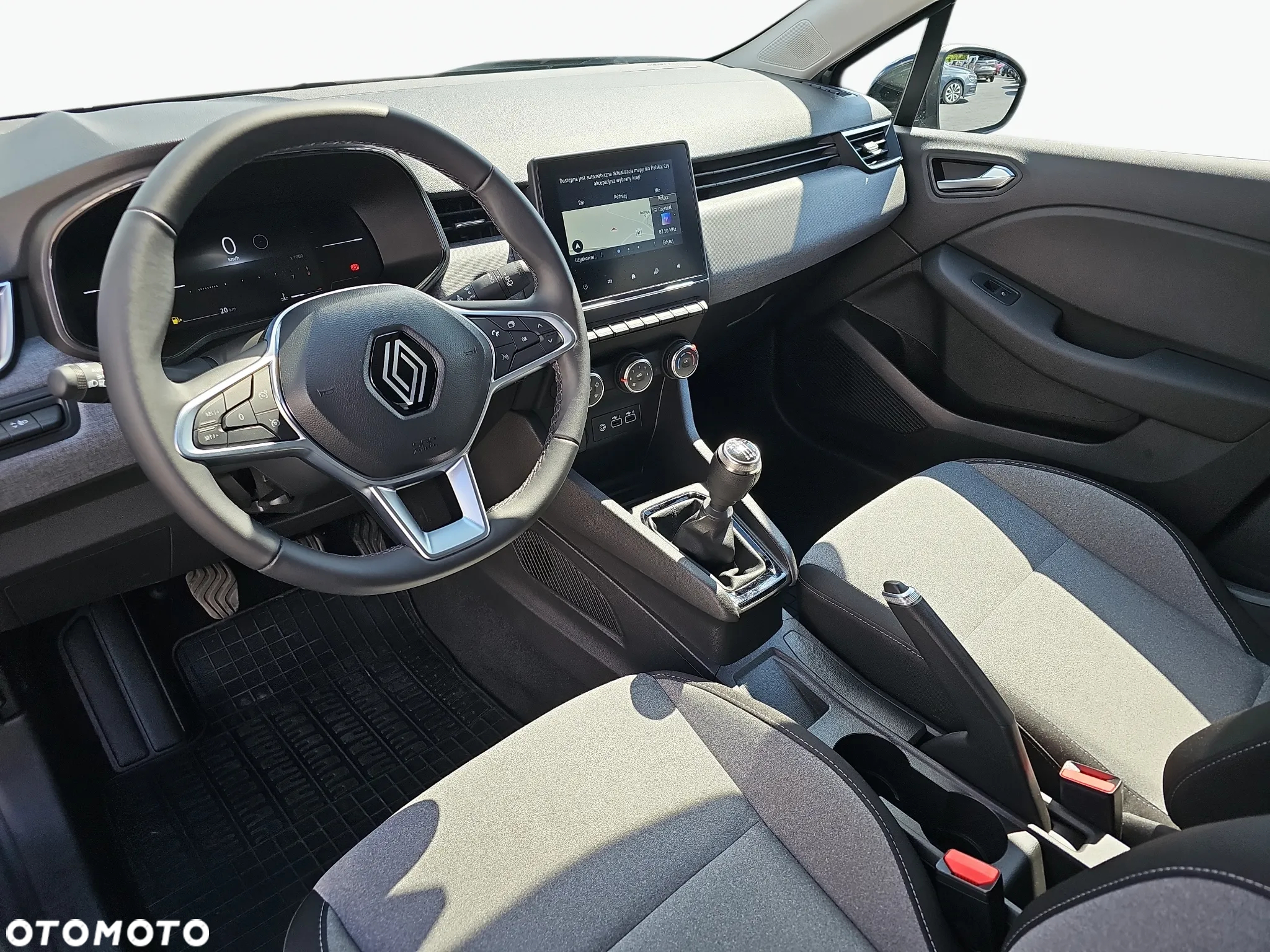Renault Clio 1.0 TCe Evolution - 4
