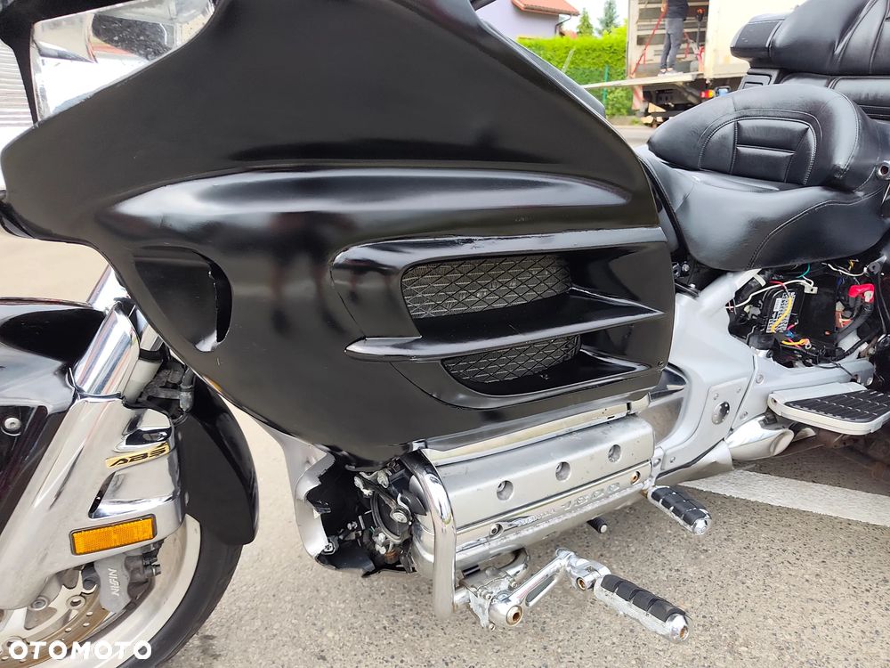 Honda GL - 32