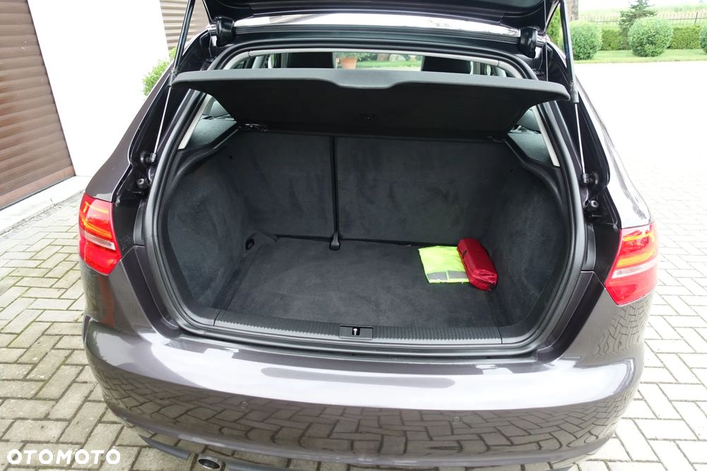 Audi A3 Sportback 1.6 TDI DPF Ambition - 19