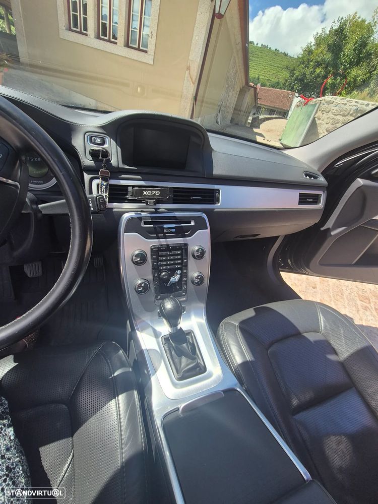 Volvo XC 70 D5 AWD Black Edition - 13