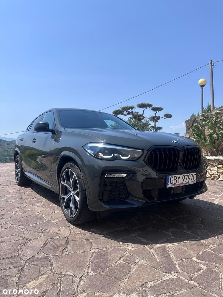 BMW X6 xDrive40d mHEV - 15