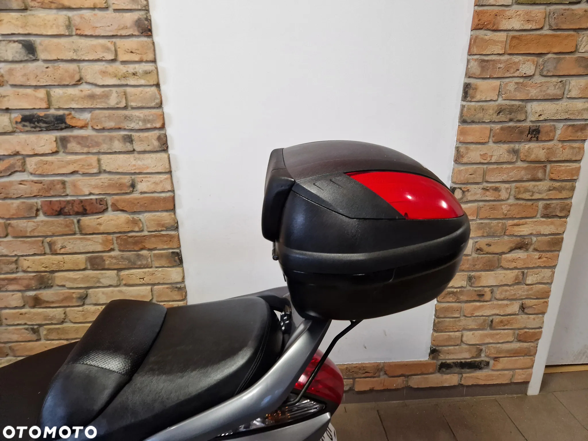 SYM GTS - 13