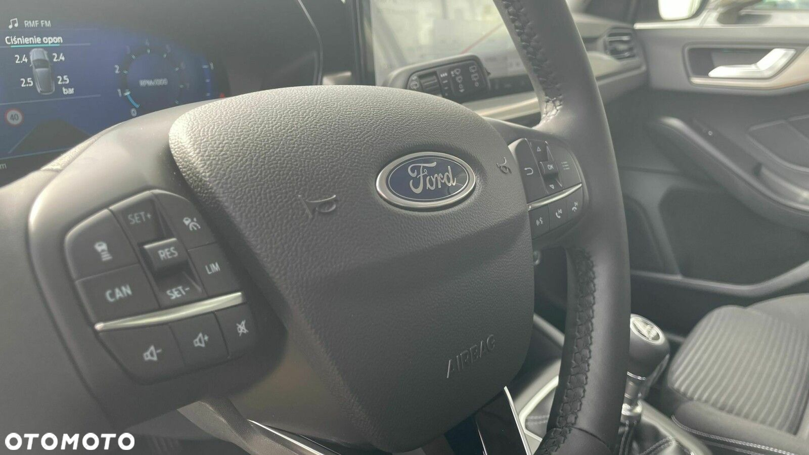 Ford Focus - 23
