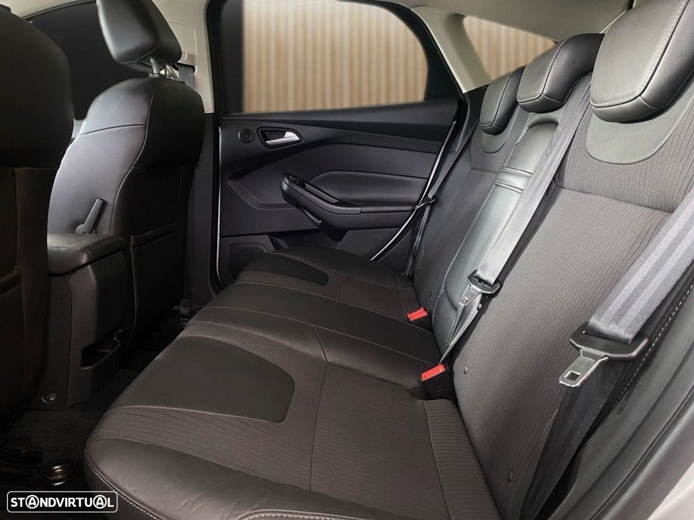 Ford Focus 1.5 TDCi DPF S&S Titanium - 6