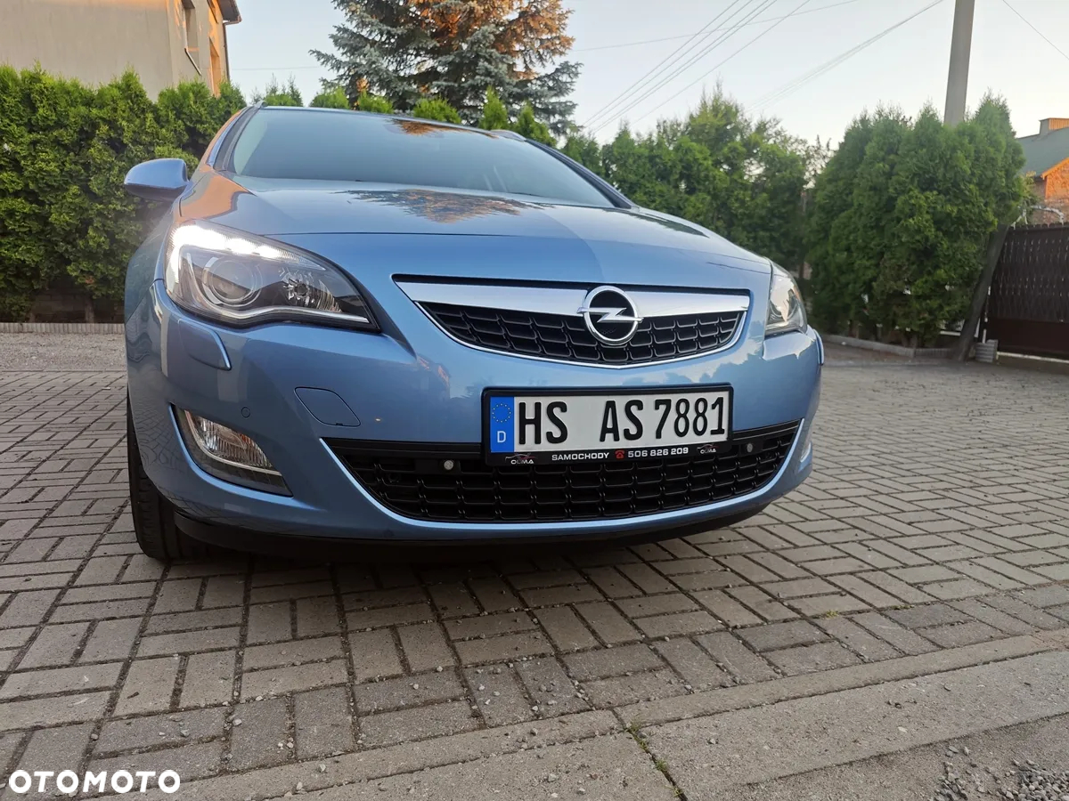 Opel Astra IV 1.4 T Cosmo - 34