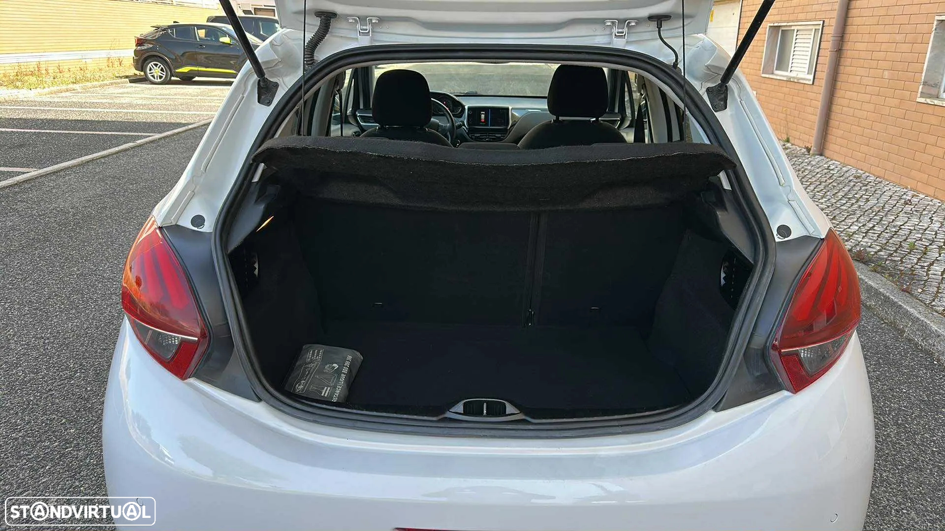 Peugeot 208 1.2 PureTech Style - 7