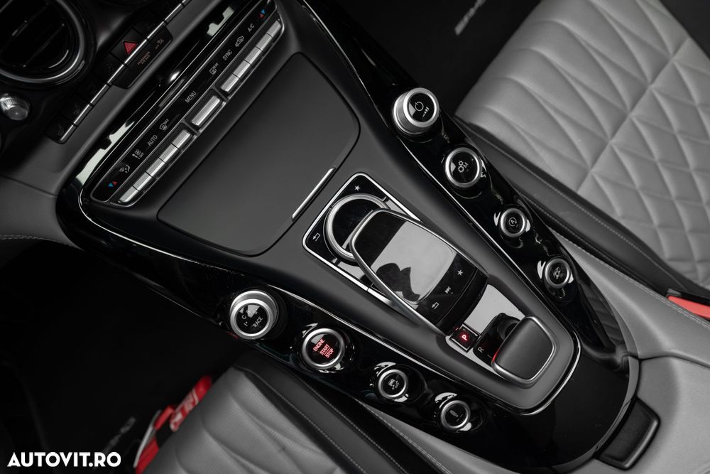 Mercedes-Benz AMG GT - 17
