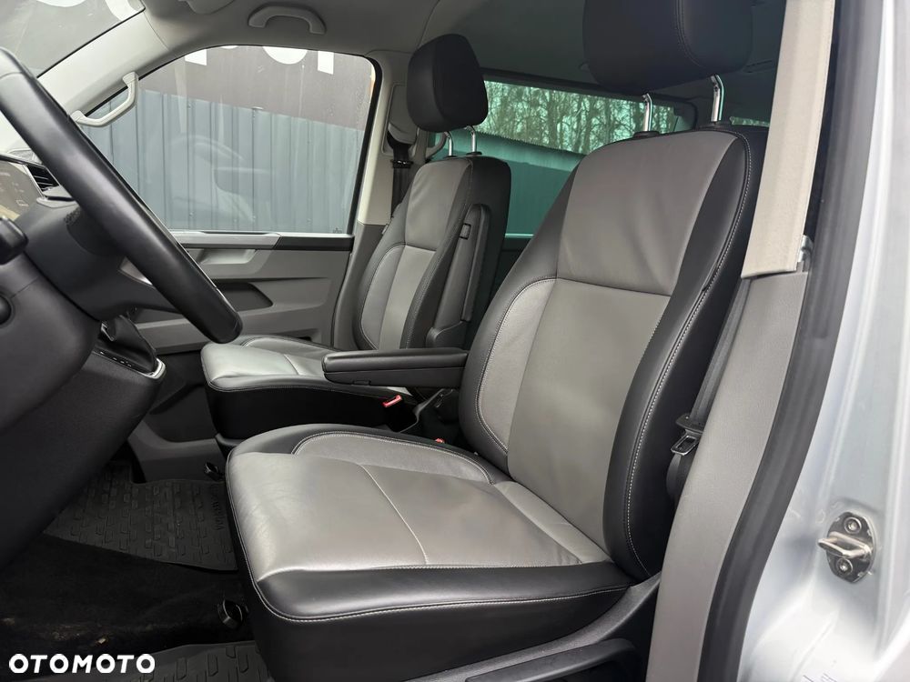 Volkswagen Multivan - 12