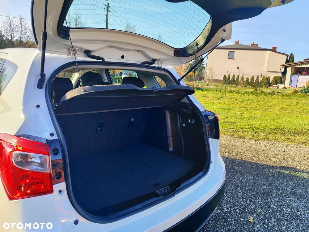 Suzuki SX4 S-Cross 1.6 VVT 4x2 Comfort - 24