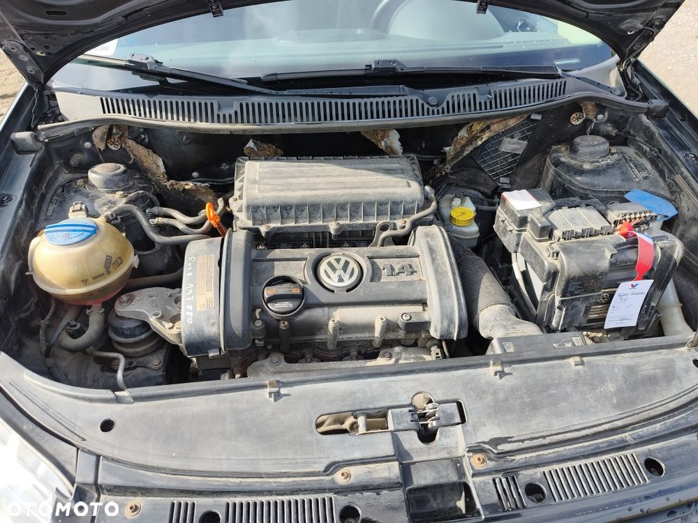 Volkswagen Polo - 8