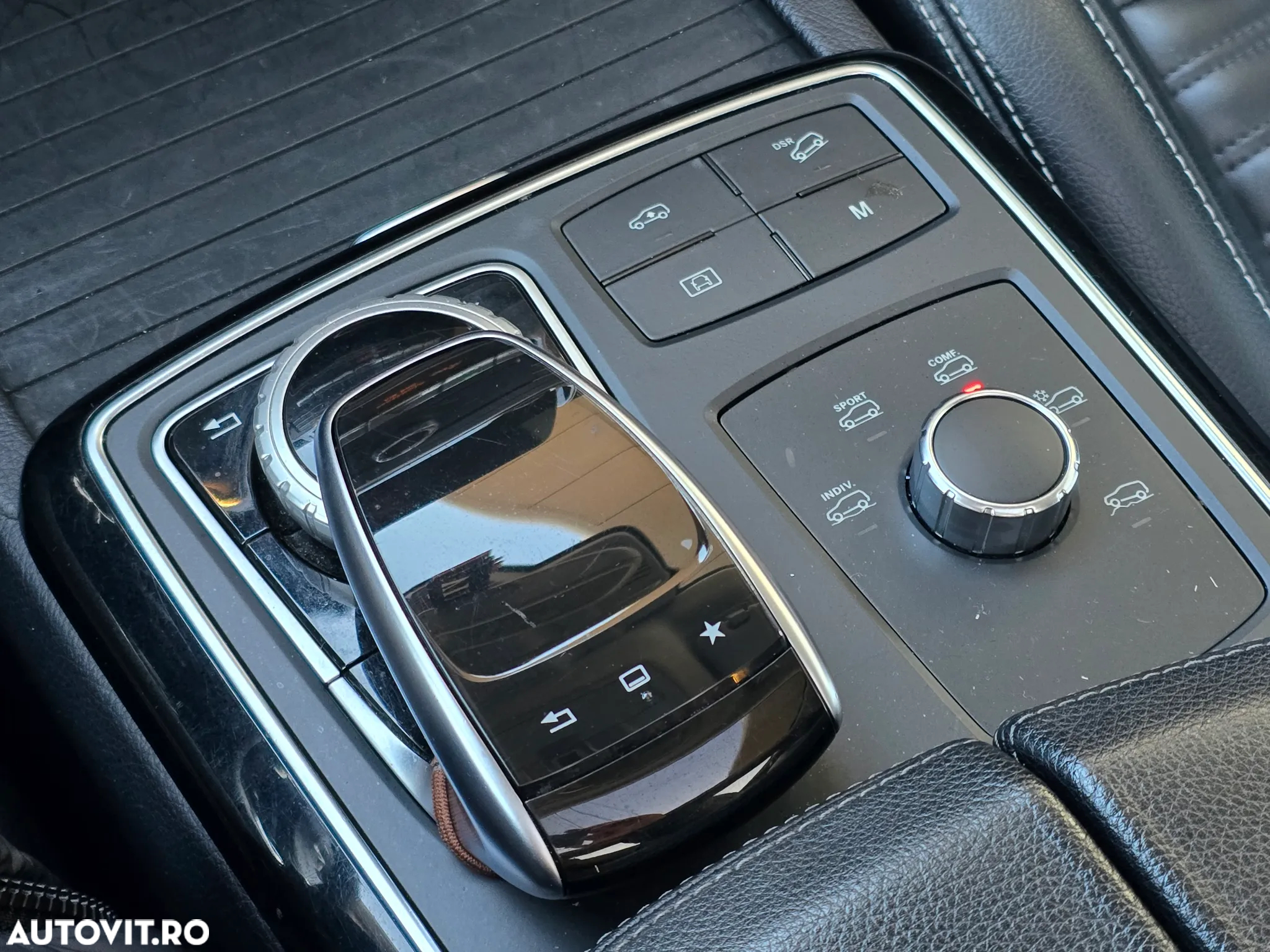 Mercedes-Benz GLS - 27