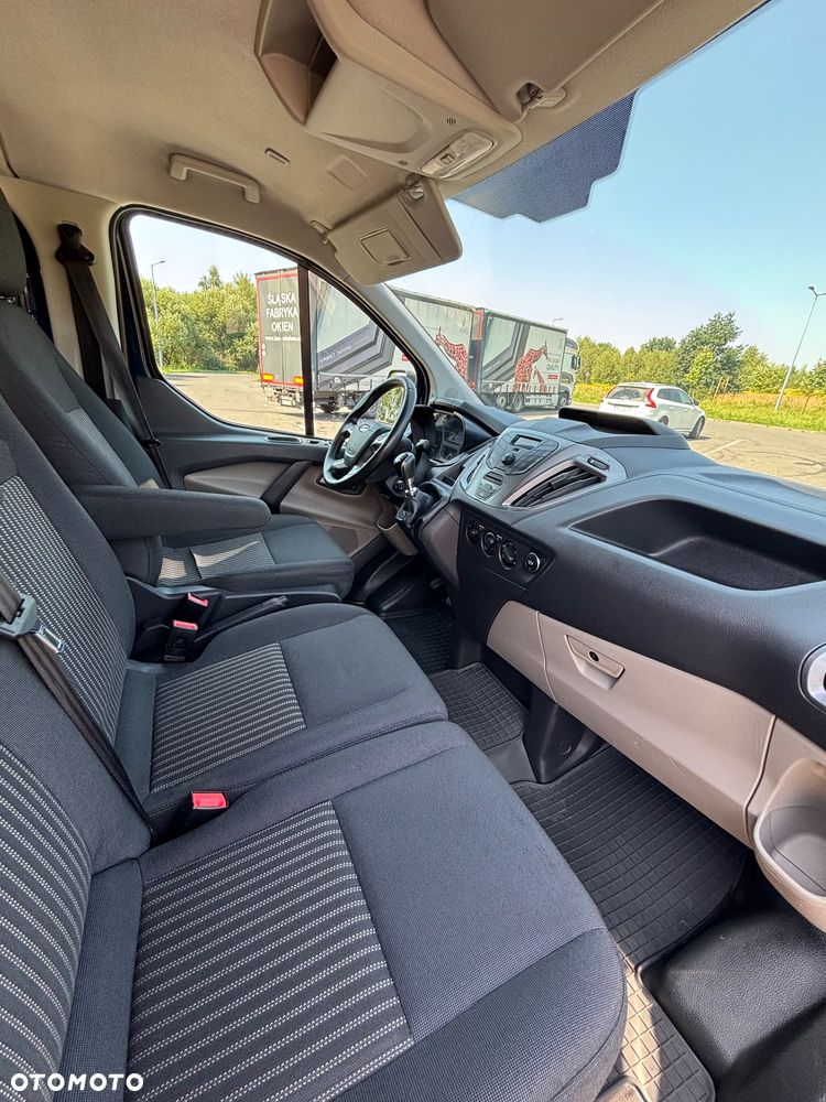 Ford Transit Custom - 8