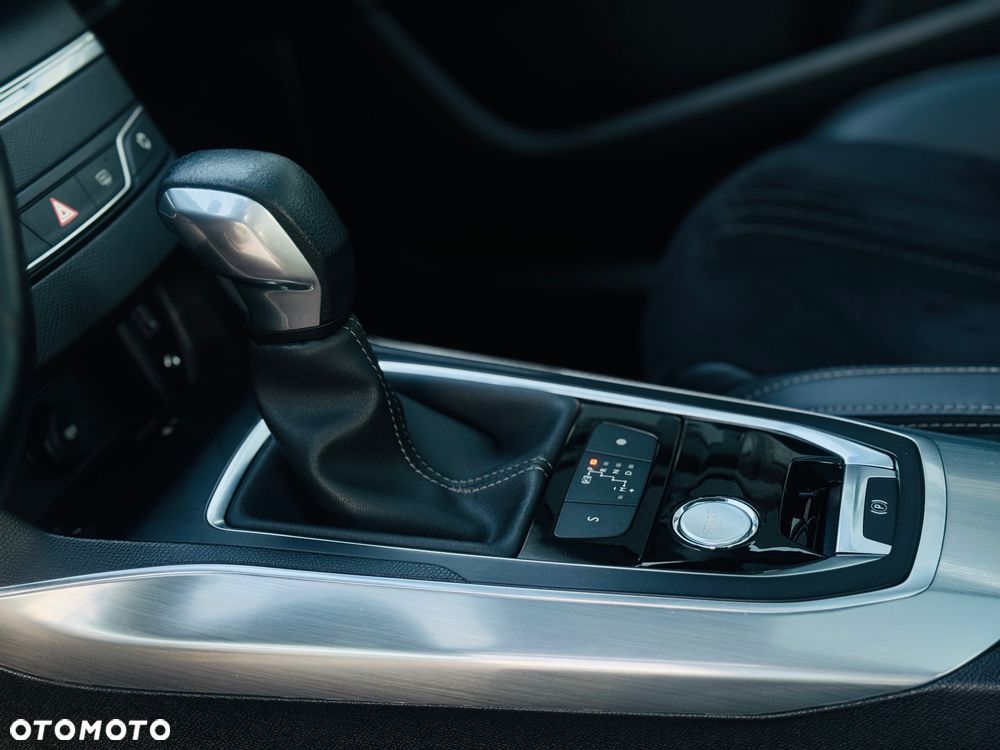 Peugeot 308 BlueHDi 150 Automatik Stop & Start Allure - 11
