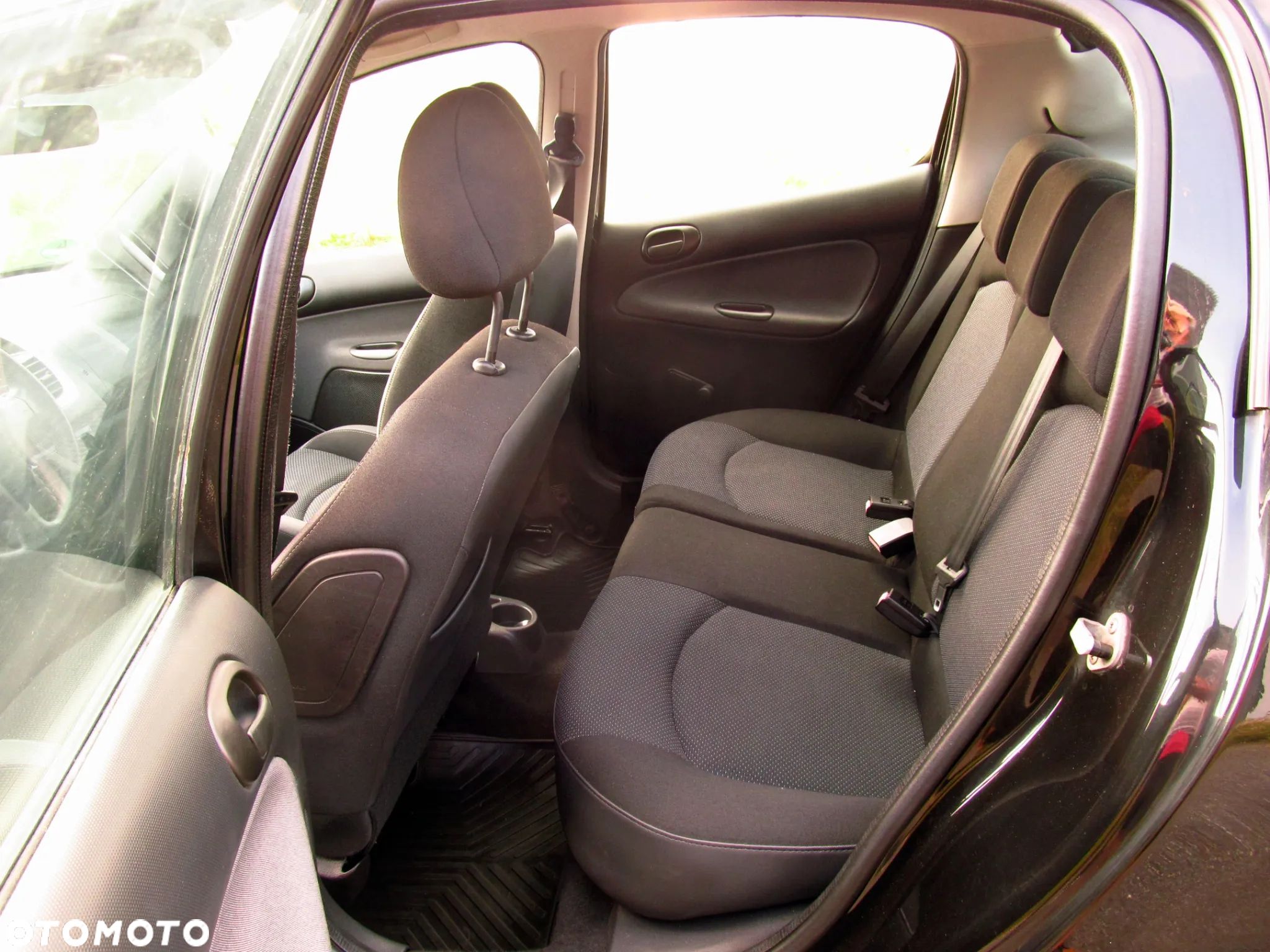 Peugeot 206 plus - 7