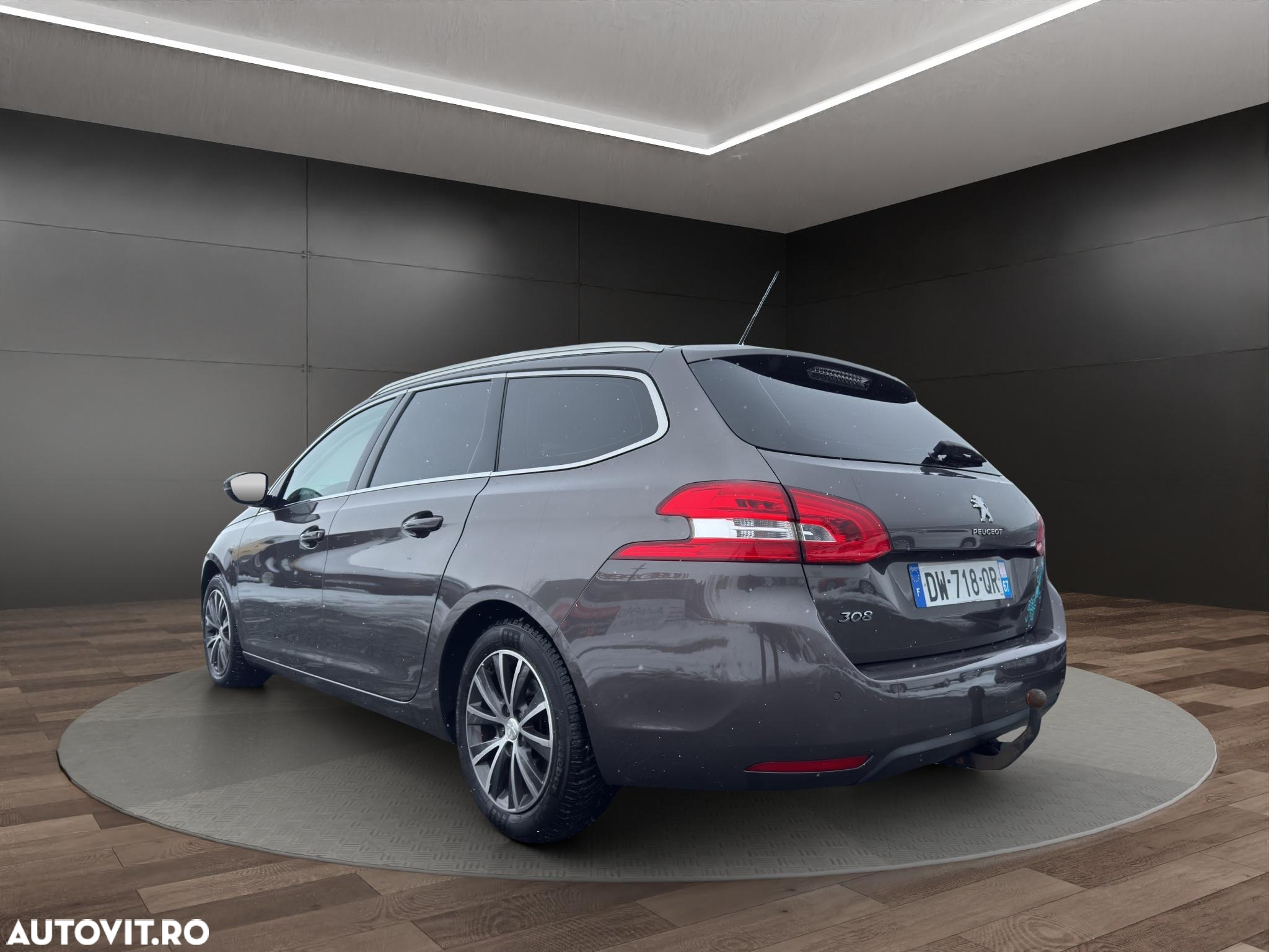 Peugeot 308 SW 1.2 L PureTech Turbo Allure Aut. - 4
