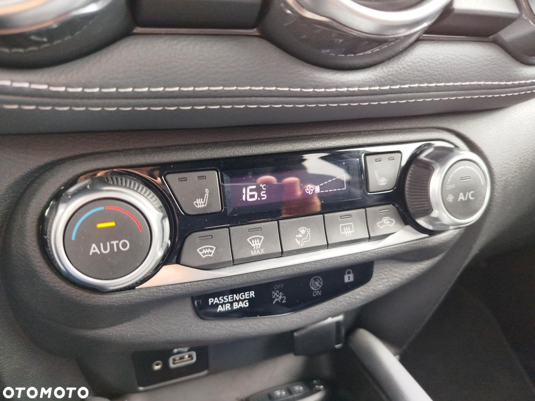 Nissan Juke 1.0 DIG-T Tekna DCT - 22