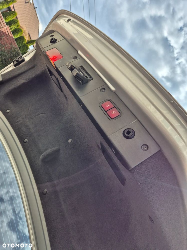 Mercedes-Benz CLS 500 - 19