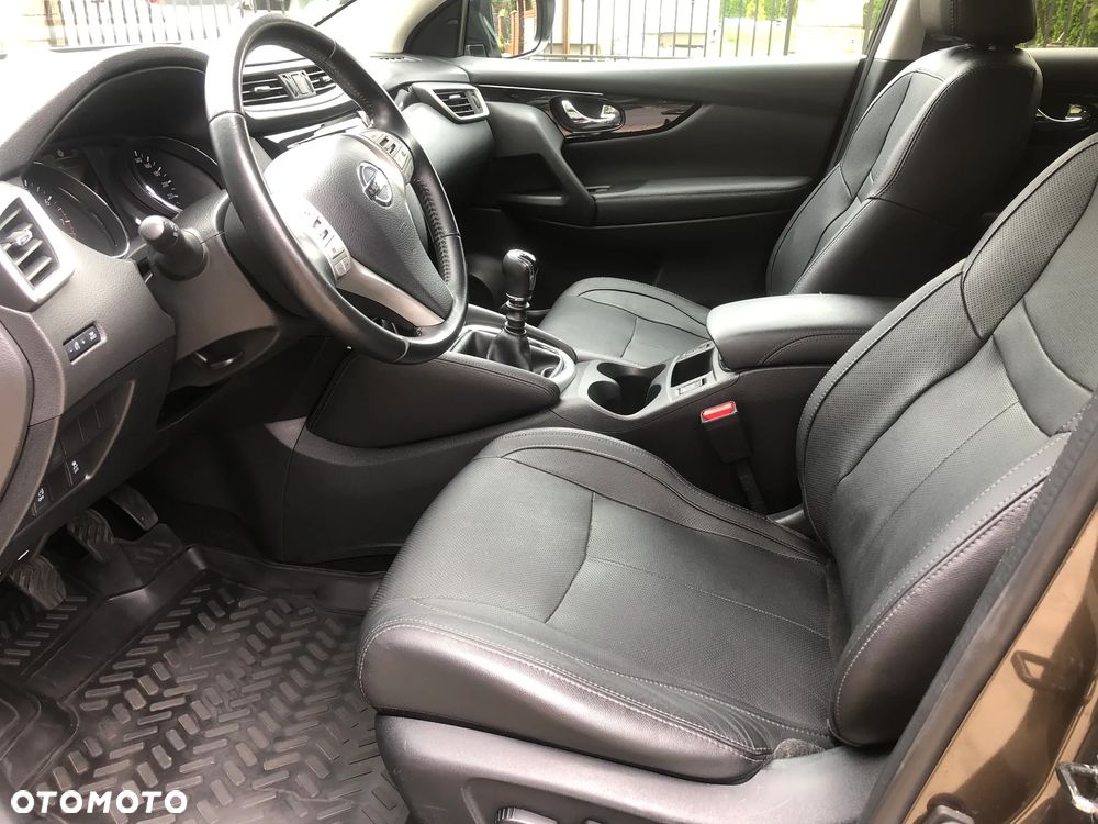 Nissan Qashqai 1.6 DIG-T 360 - 26