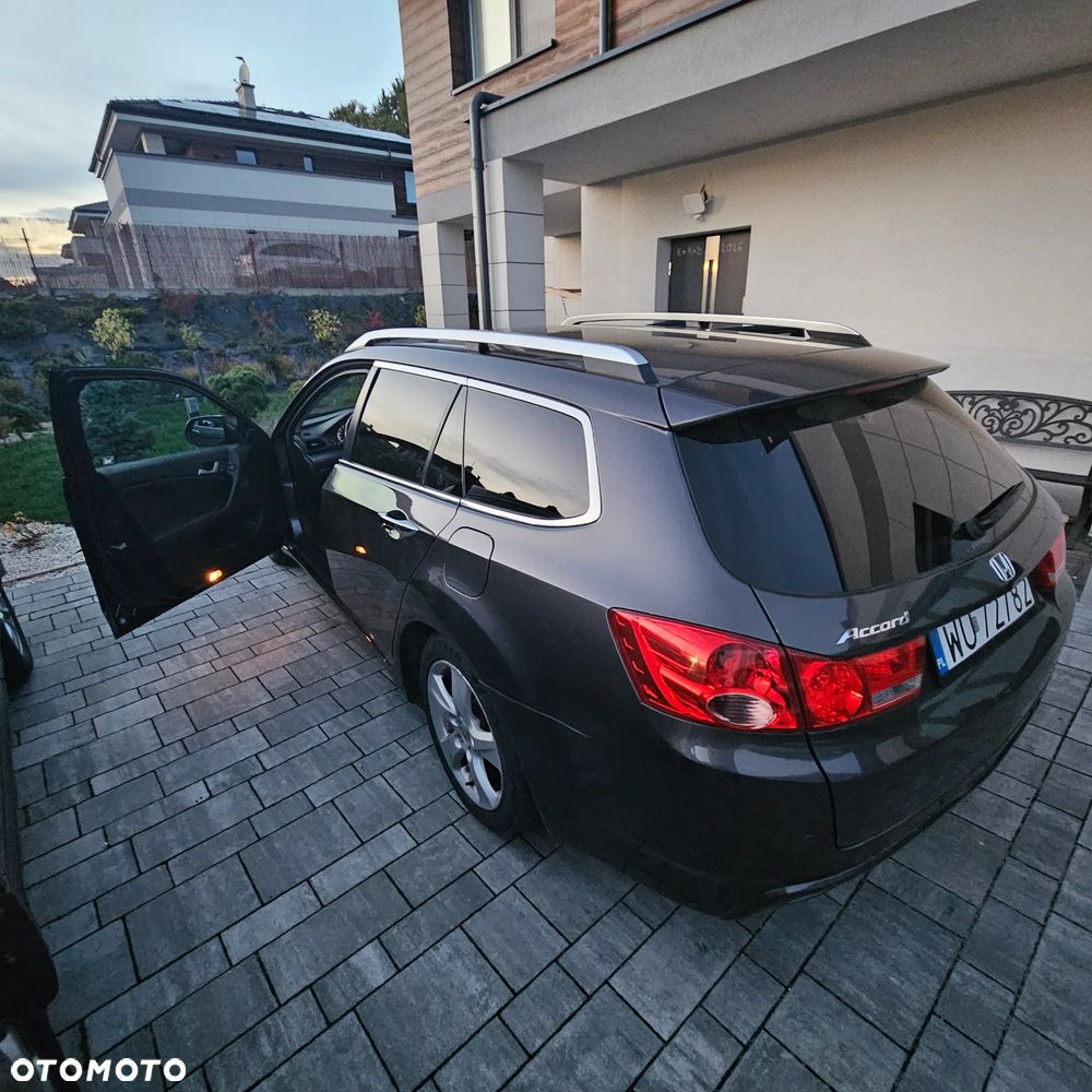 Honda Accord 2.0 Executive - 7