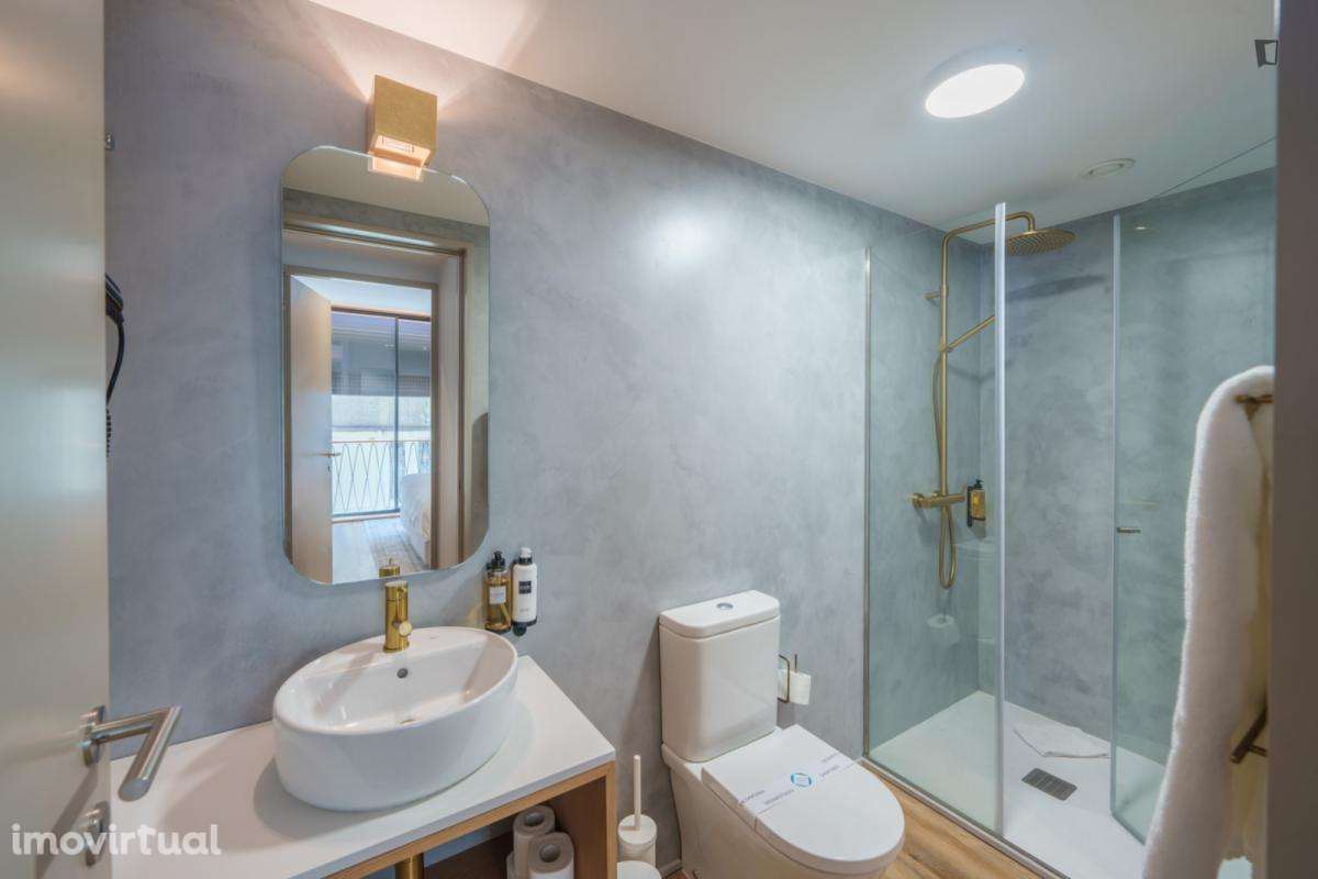 Apartamento com 1 quartos - localizado em Santo Ildefonso Porto - Grande imagem: 2/9