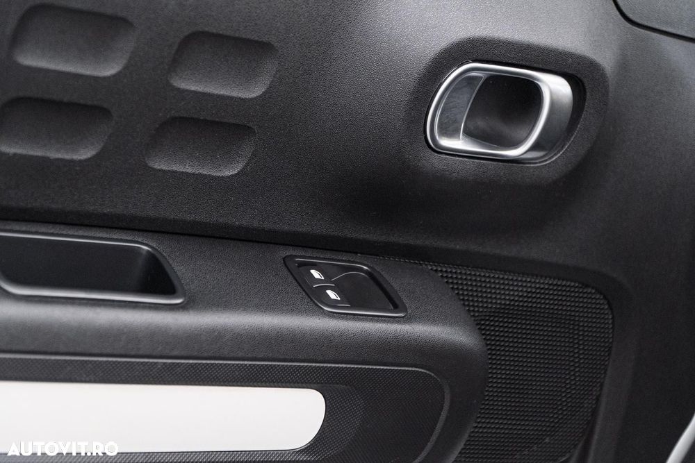 Citroën C3 1.2 PureTech S&S BVM5 Shine - 21