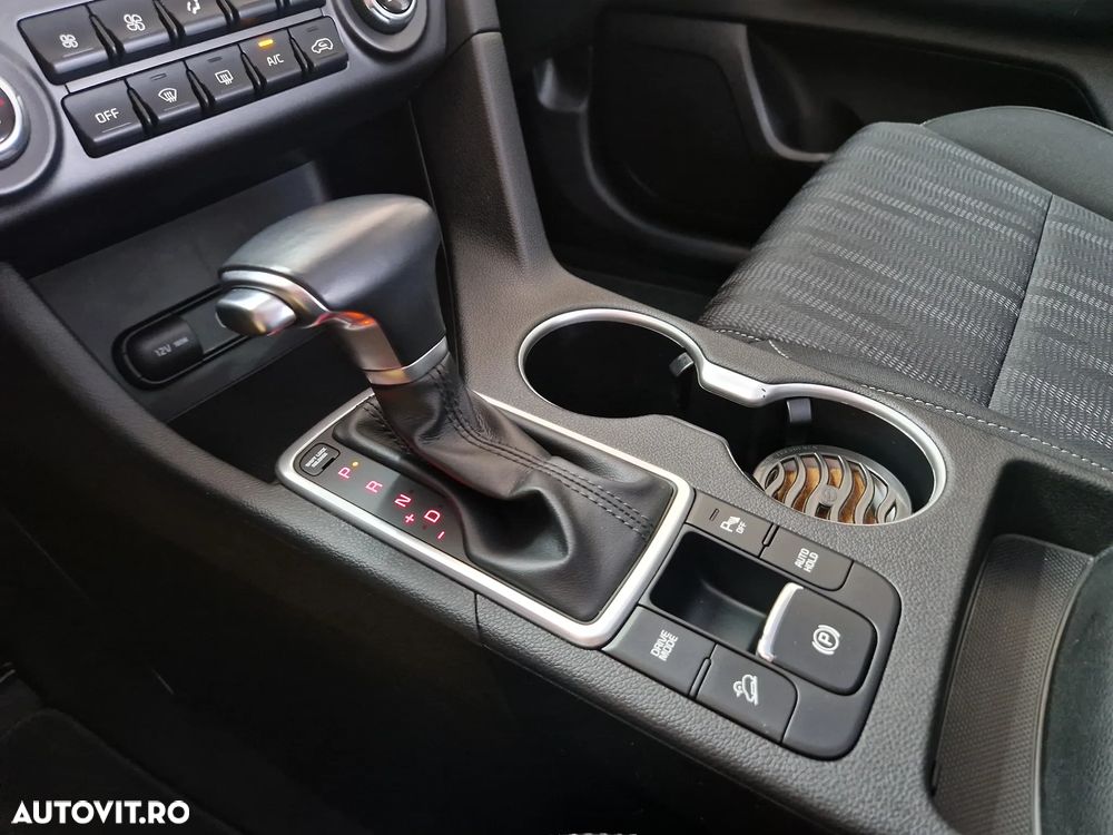 Kia Sportage 1.6 DSL MHEV 7DCT HP 4x2 Business Line - 14