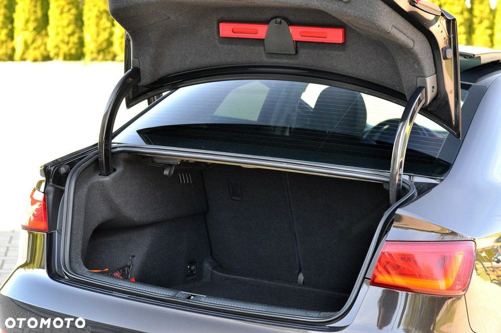 Audi A3 Limousine 1.6 TDI Attraction - 18